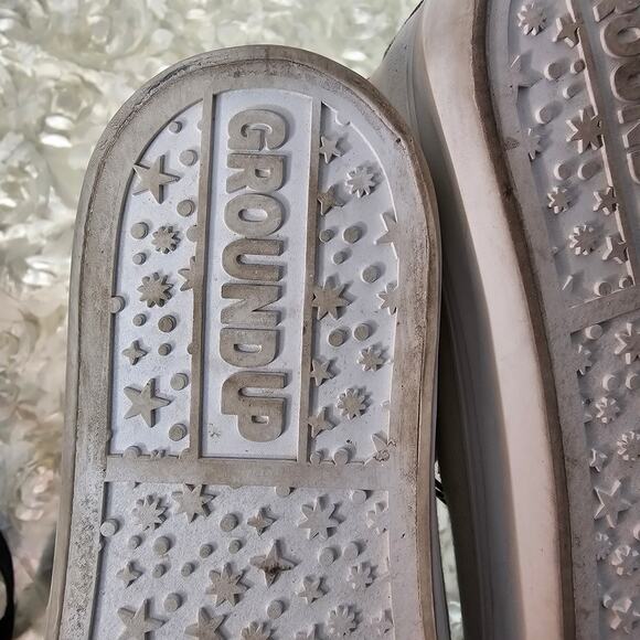 Nintendo Super Mario Luigi Mushroom Kart Boys’ High Top Sneakers  Size 3 - Picture 3 of 4